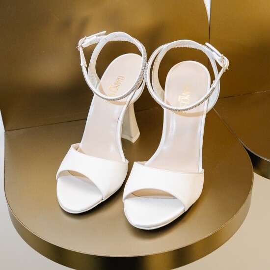 accessori-sposa-2026 Liabella Atelier abiti da sposa 